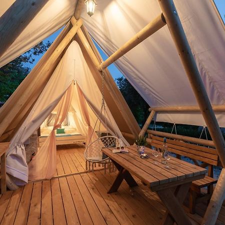 Eco Glamping- Fkk Nudist Camping Solaris Poreč Exteriör bild