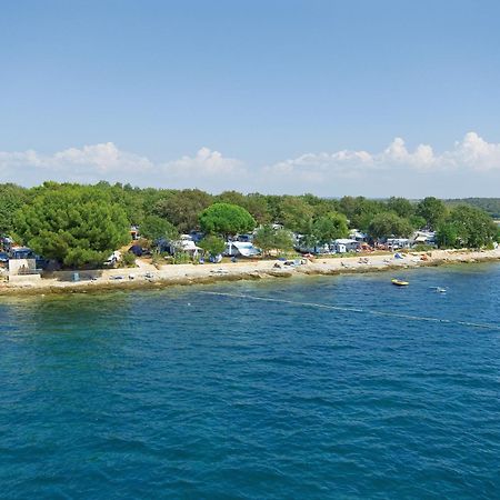 Eco Glamping- Fkk Nudist Camping Solaris Poreč Exteriör bild