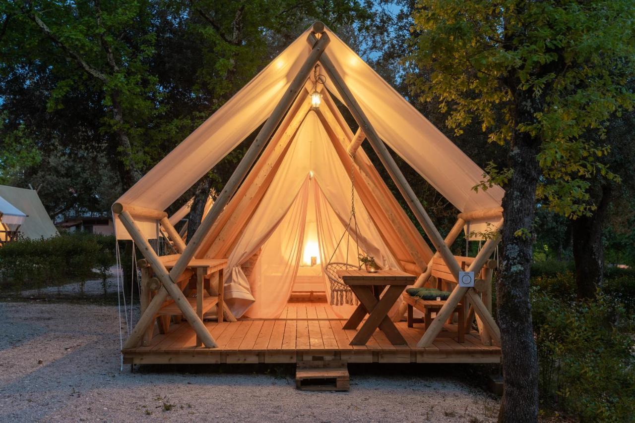 Eco Glamping- Fkk Nudist Camping Solaris Poreč Exteriör bild