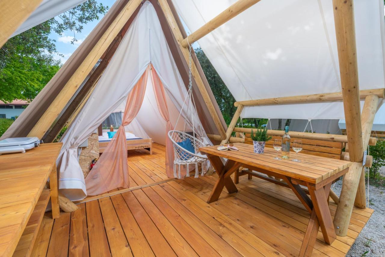 Eco Glamping- Fkk Nudist Camping Solaris Poreč Exteriör bild