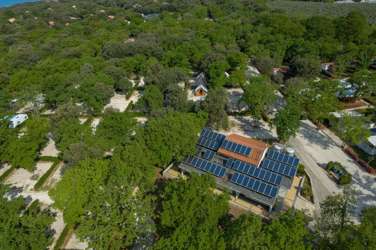 Eco Glamping- Fkk Nudist Camping Solaris Poreč Exteriör bild