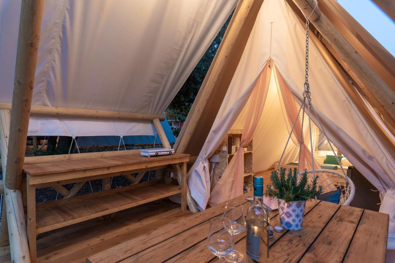 Eco Glamping- Fkk Nudist Camping Solaris Poreč Exteriör bild