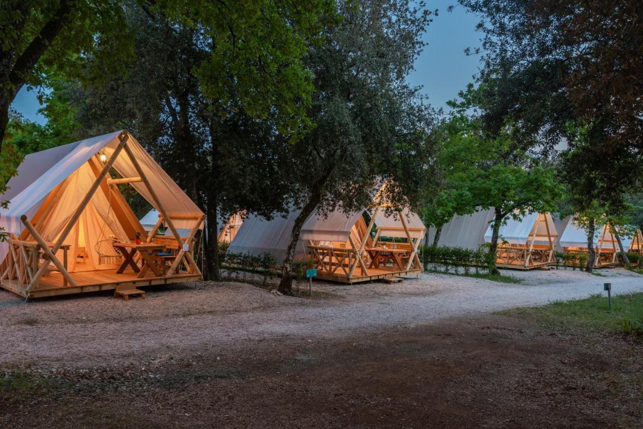 Eco Glamping- Fkk Nudist Camping Solaris Poreč Exteriör bild