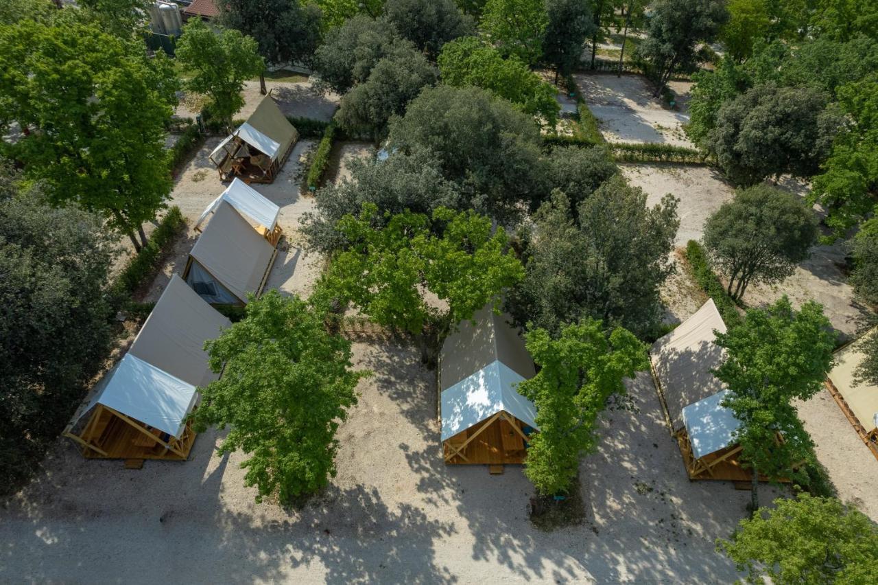 Eco Glamping- Fkk Nudist Camping Solaris Poreč Exteriör bild