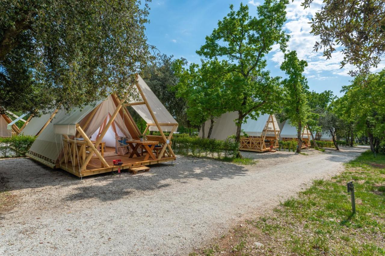 Eco Glamping- Fkk Nudist Camping Solaris Poreč Exteriör bild