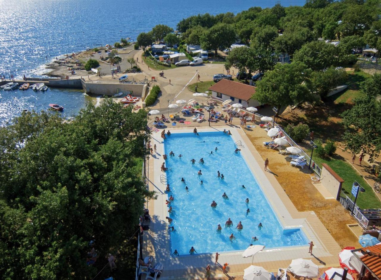 Eco Glamping- Fkk Nudist Camping Solaris Poreč Exteriör bild